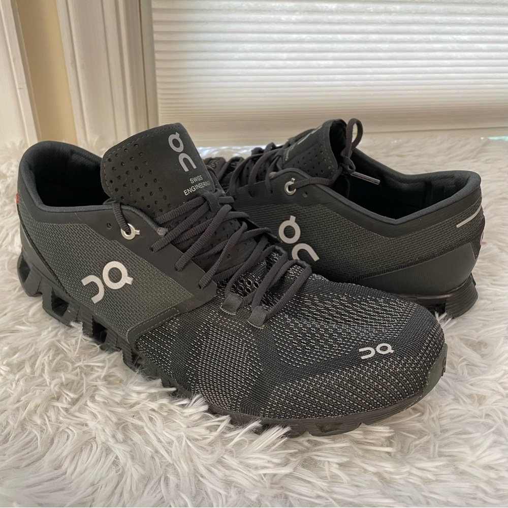 On Running Men’s On cloud knit mesh black Running Shoes Super Lightweight sz 11